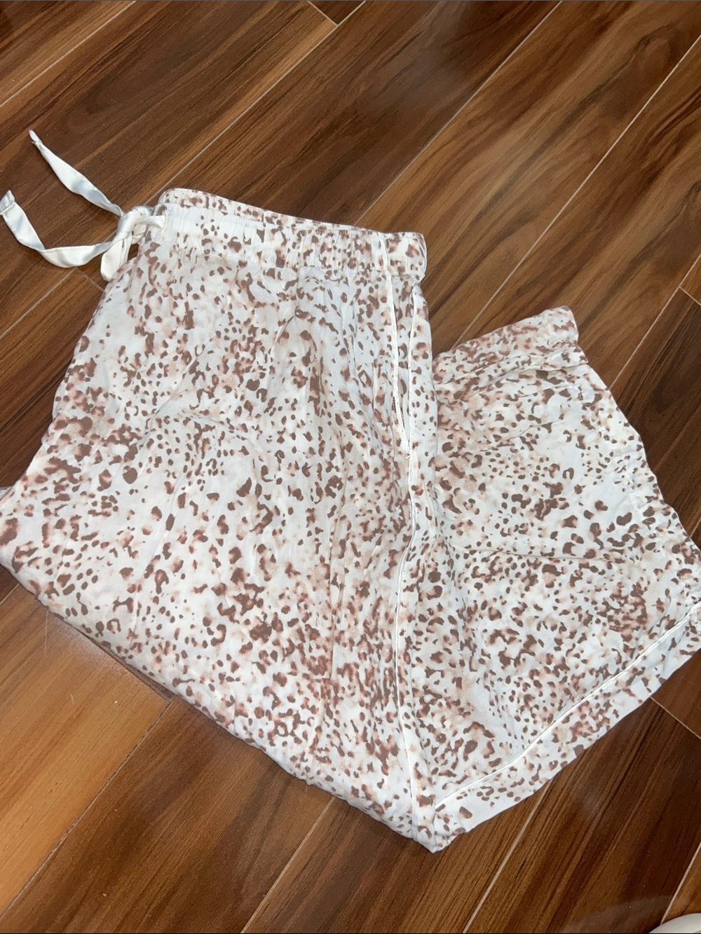 Large 100% Lyocell Stars above capri pajama pants with pockets